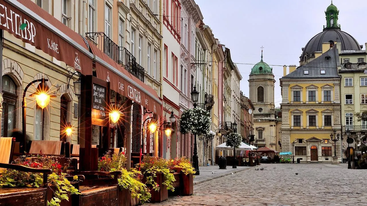 Large & Modern Flat With Balcony In Heart Of Lviv Apartment